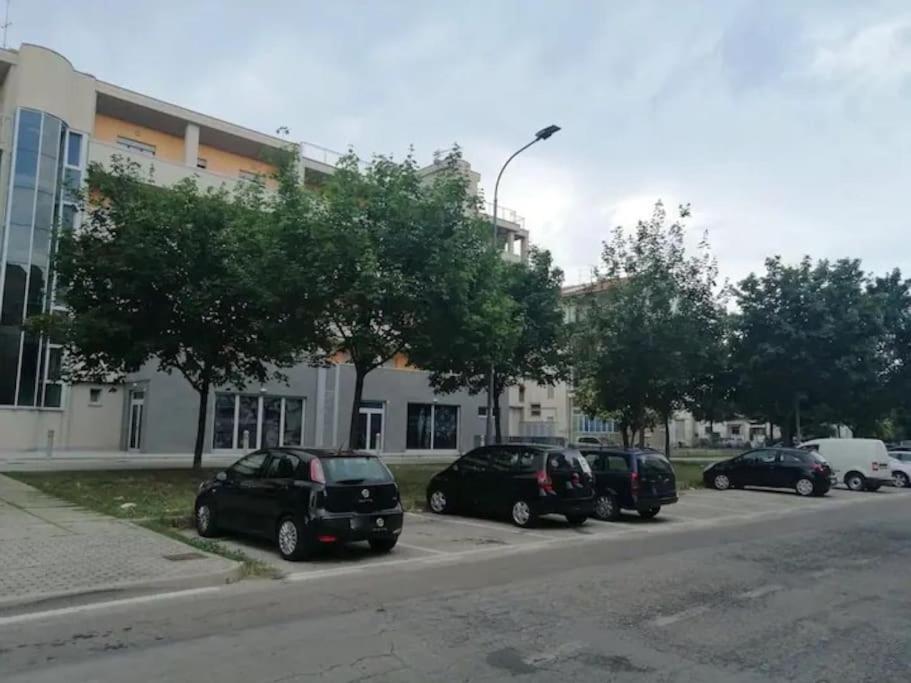 Casa Alpi 44 - Two Bedroom Flat With Huge Balcony Pescara Exterior photo