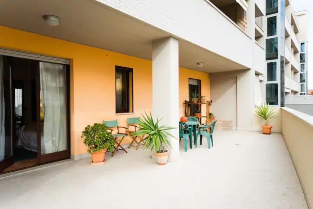 Casa Alpi 44 - Two Bedroom Flat With Huge Balcony Pescara Exterior photo